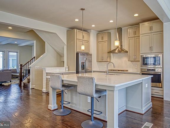 Stunning Gourmet Kitchen-Perfect for Entertaining
