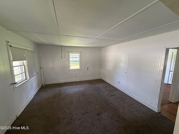 4th image of 207 S Plume Street