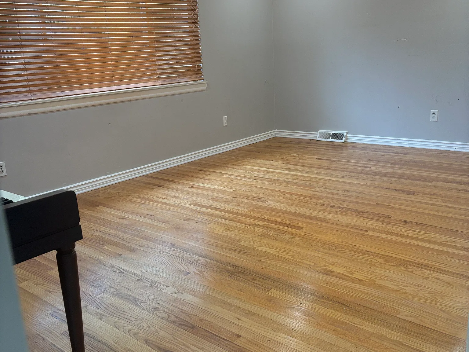 3 bed, 1026 sqft, $2,400 — Photo 4