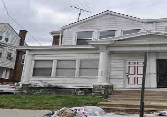 2nd image of 406 E 20th St