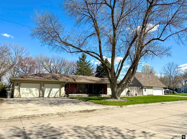 1307 10th Ave, Central City, NE 68826