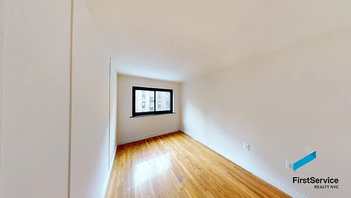 Rented by FirstService Realty (legacy) | media 26