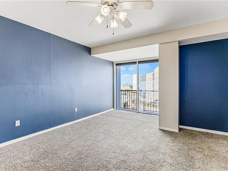 520 S Chaparral St #501 — Photo 15