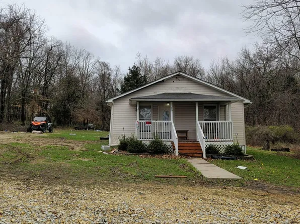 10 Maple St, Leadington, MO 63601