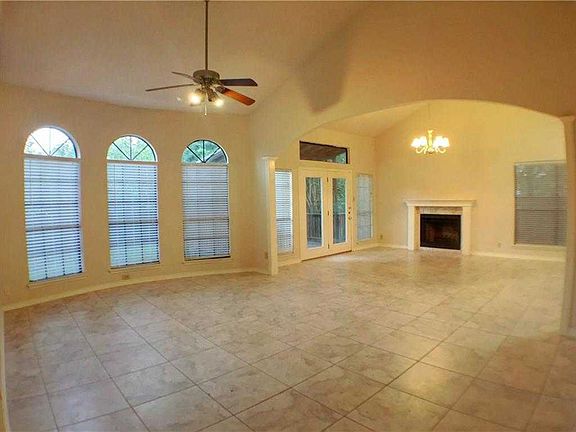 4th image of 11567 Cedarcliffe Dr