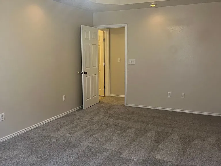 1705 Martin Luther King Jr Blvd — Photo 17
