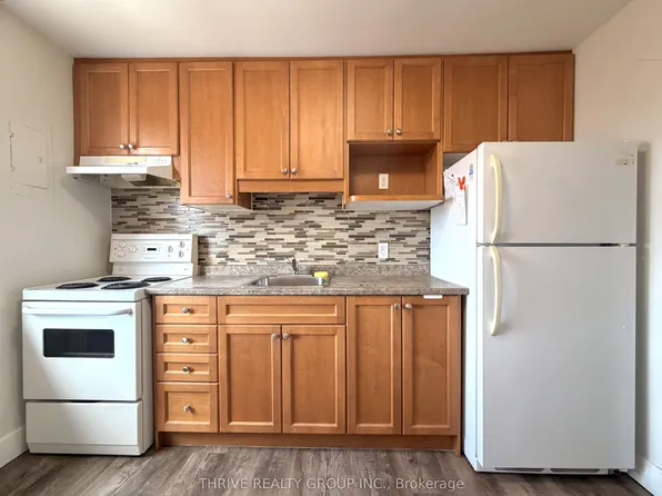 322 Wellington Rd #5, London, ON N6C 4P4
