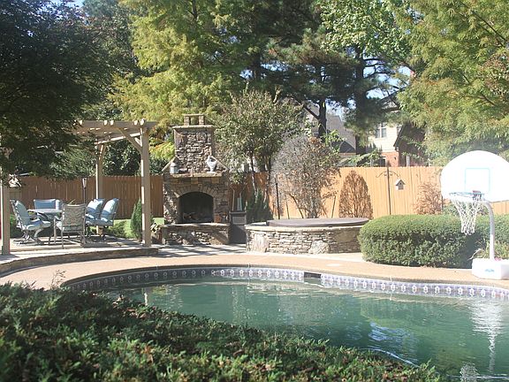 3rd image of 9536 Doe Meadow Dr