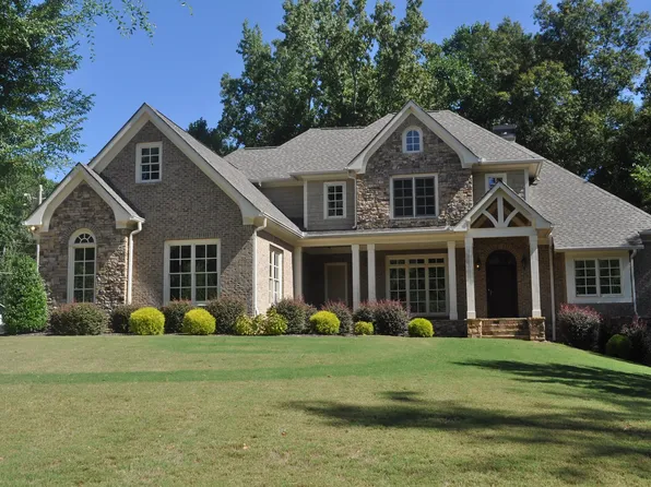 9115 Greenway Ct, Gainesville, GA 30506