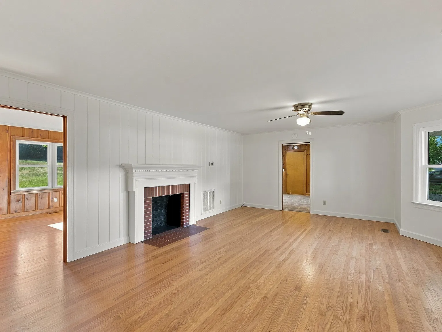 4 bed, 1734 sqft, $1,890 — Photo 3