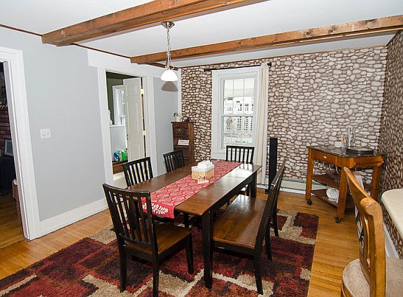 3rd image of 132 Lilac Park Dr