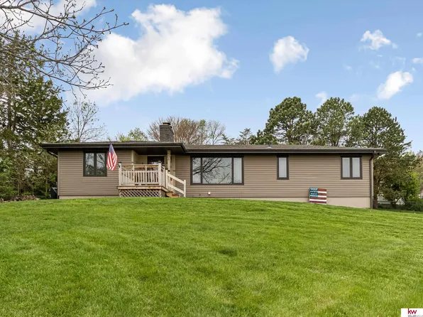 506 Sivers Rd, Glenwood, IA 51534