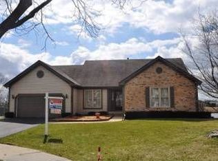 1030 Barberry Ct, Elgin, IL 60120