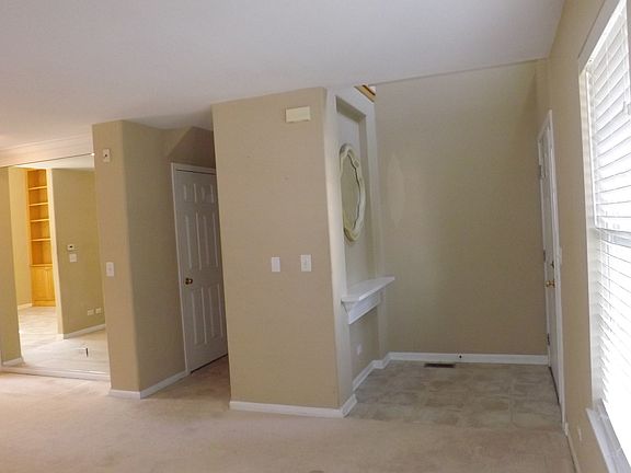 4th image of 140 Havenwood Ct