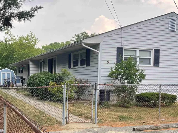 9 Hamilton Dr, Somers Point, NJ 08244