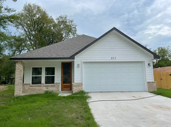 832 Alabama St, Sulphur Springs, TX 75482