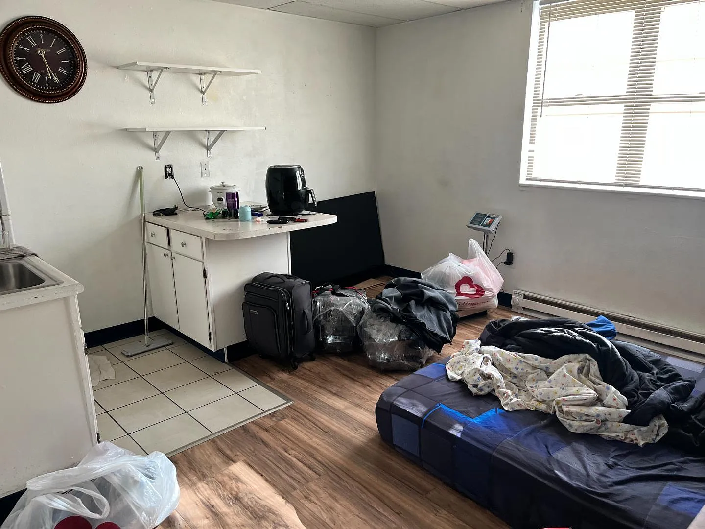 745 W College Ave - APT #3 — Photo 3