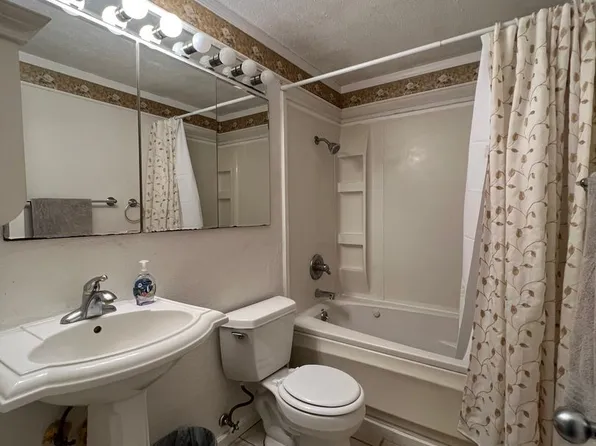 84-707 Kiana Pl APT 106C, Waianae, HI 96792