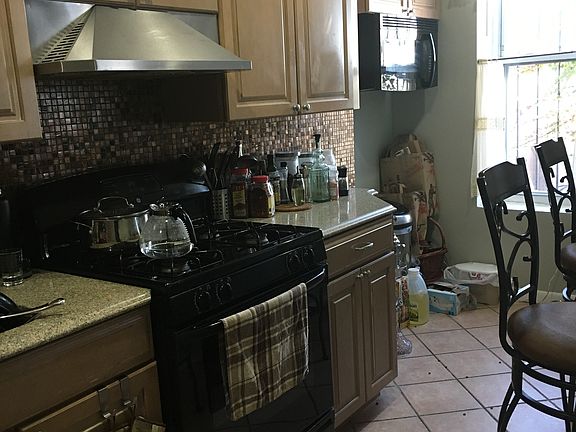 4th image of 5435 Arnold Ave