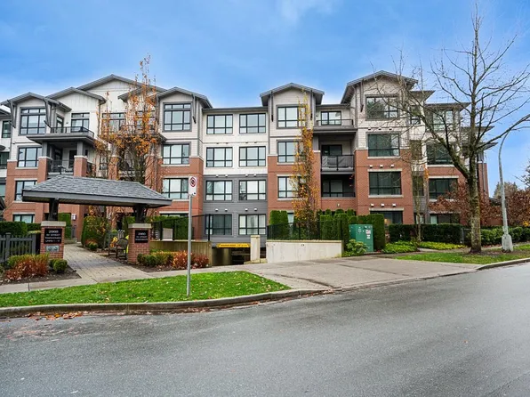2960 151st St #416, Surrey, BC V4P 0G3