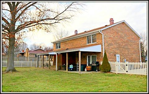 3rd image of 2523 Blue Bird Dr