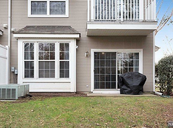 4th image of 136 Riverwalk Way #A001