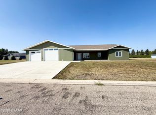 1906 7th St, Langdon, ND 58249