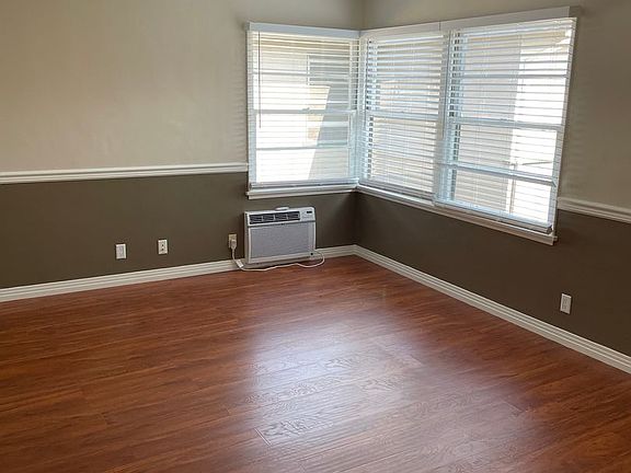 5th image of 1241 E Harvard St #8