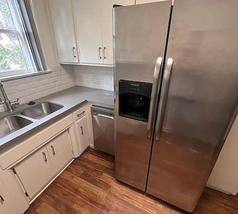 4th image of 1119 N Hayworth Ave #11
