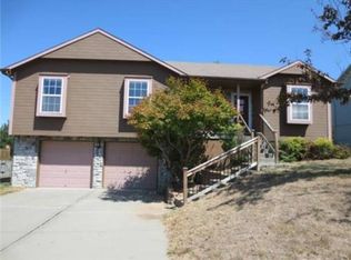 1873 Current St, Liberty, MO 64068