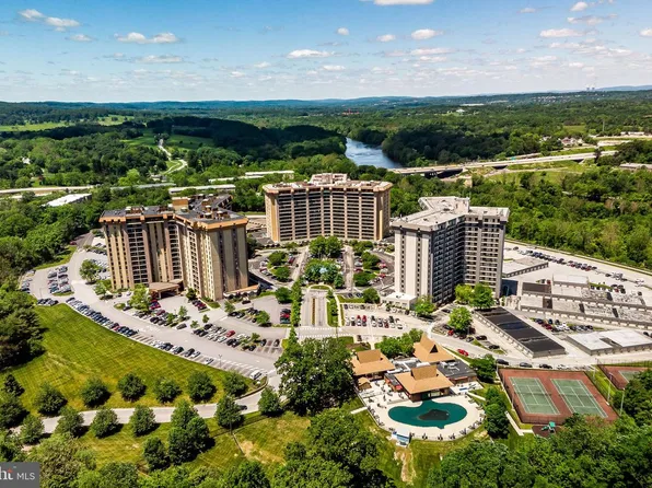 20928 Valley Forge Cir #928, King Of Prussia, PA 19406