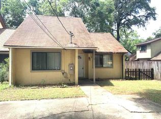 6400 Long St APT 3, Pensacola, FL 32504