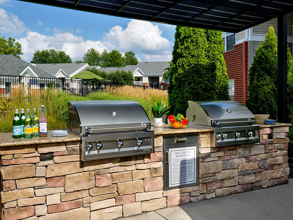 Outdoor grills and chef's kitchen