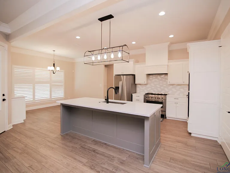 140 Lilly Lue Ln — Photo 10