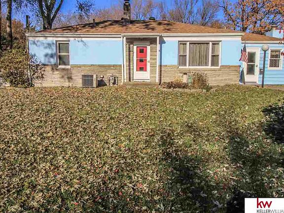 4th image of 1004 Mayfield Ave