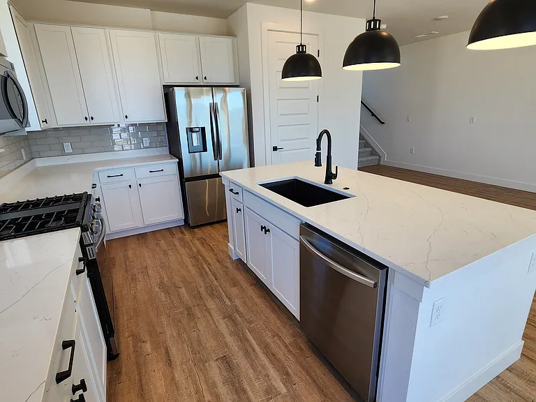 10745 Lewanee Point — Photo 12