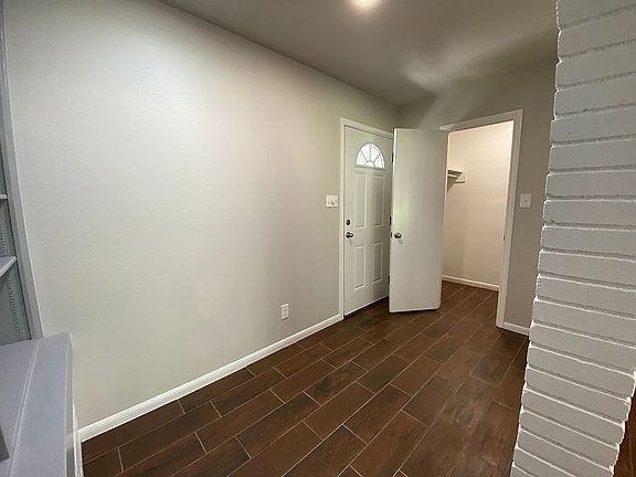 Foyer with closet