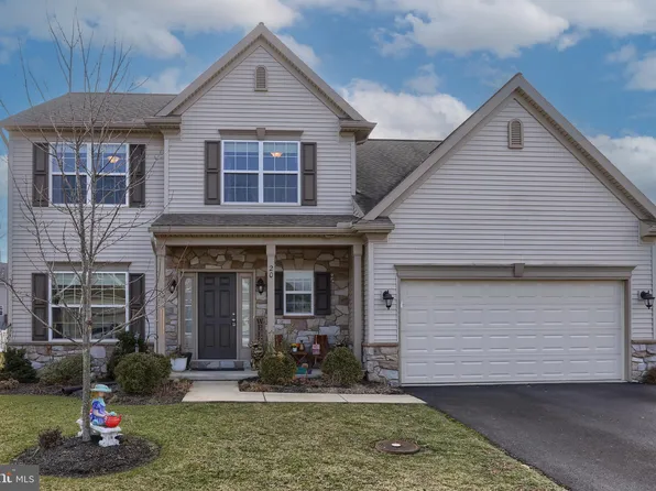 20 Finch Dr, Lebanon, PA 17042