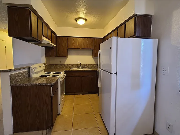 3117 E Carey Ave #3 — Photo 5