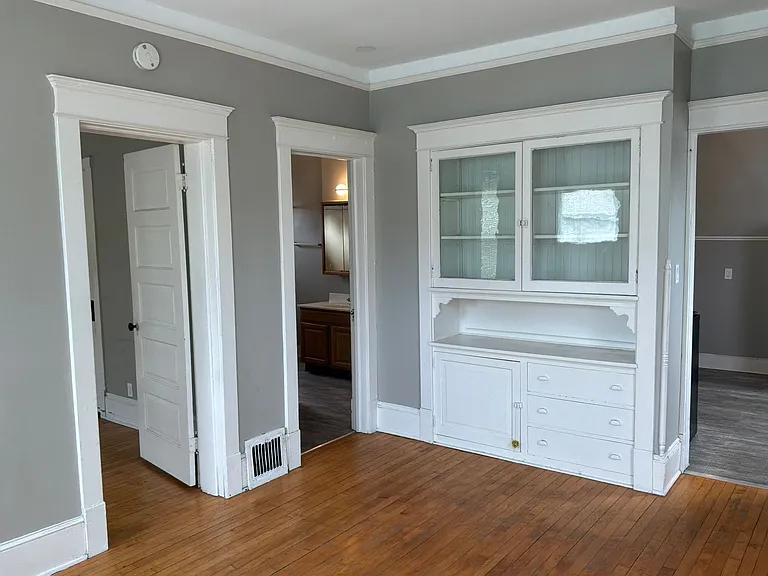 1729 N Warren Ave — Photo 17