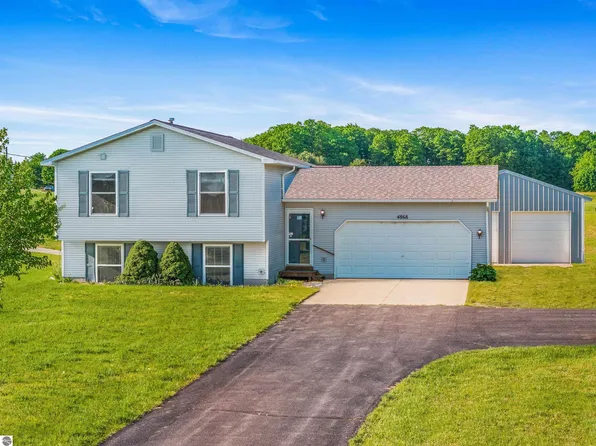 4868 E Traverse Hwy, Traverse City, MI 49684