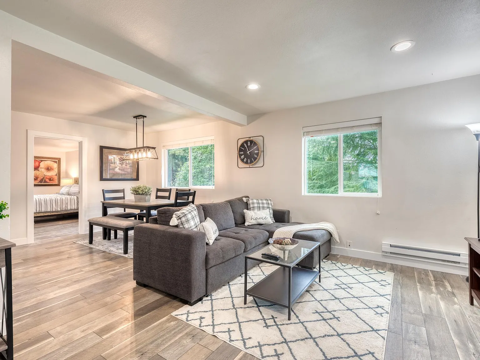 3 bed, 1699 sqft, $5,750 — Photo 3