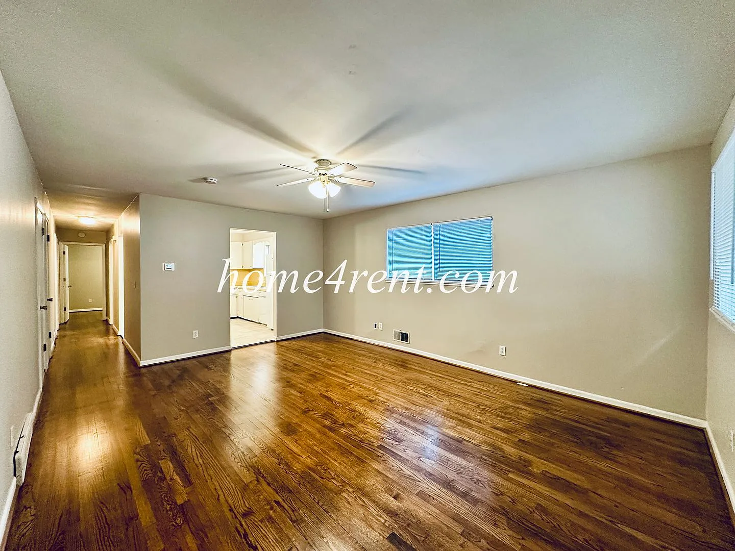 Great home in the desirable Waldo area with wood floors, fenced yard and basement! — Photo 2