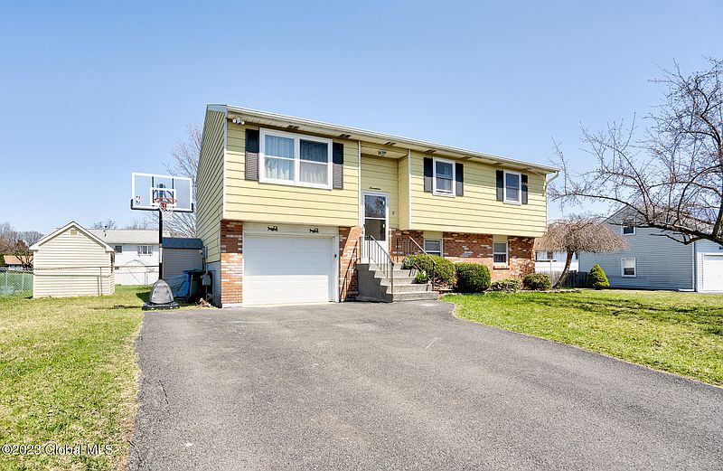 2nd image of 17 Arthur Drive