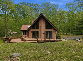 1517 Deer Run, Bushkill, PA 18324