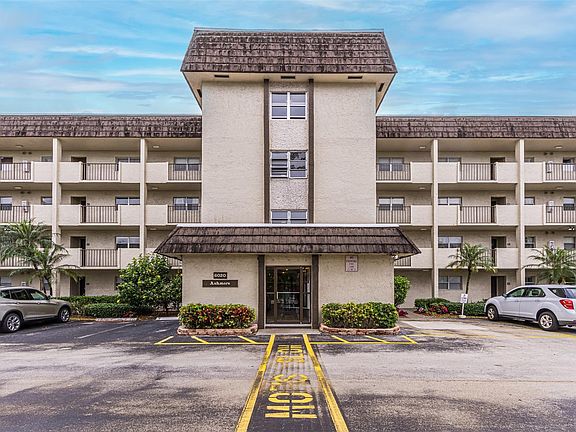 4th image of 6020 NW 44th Street #106