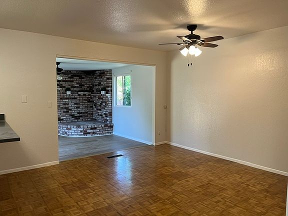 3rd image of 42854 Parkwood St