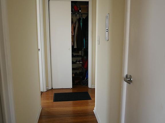 5th image of 520 W Wellington Ave APT 5A