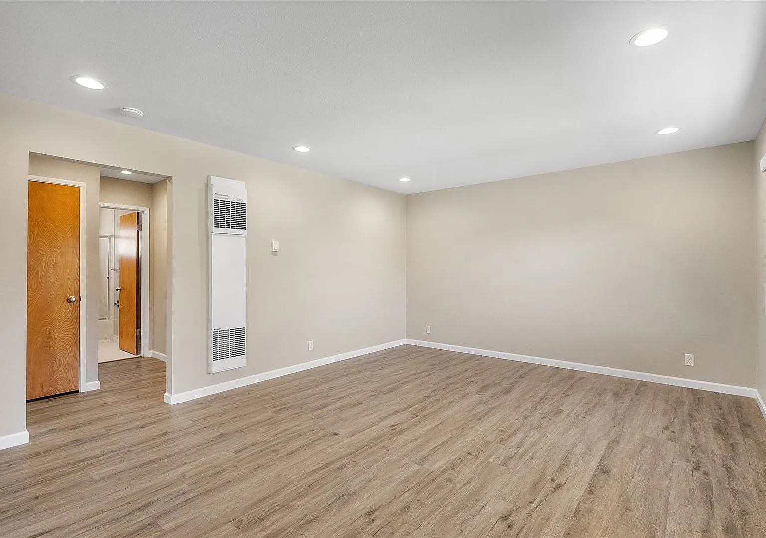 1212 Regent St #J - 2 bedroom | 1 bath — Photo 3