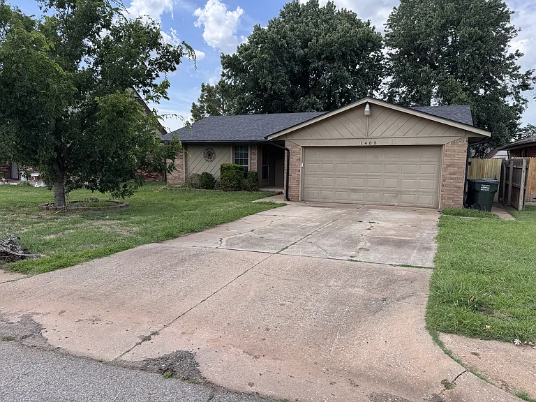 1405 Jupiter Rd — Photo 2